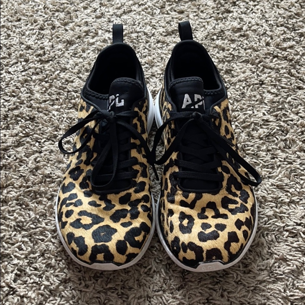 APL tennis shoes